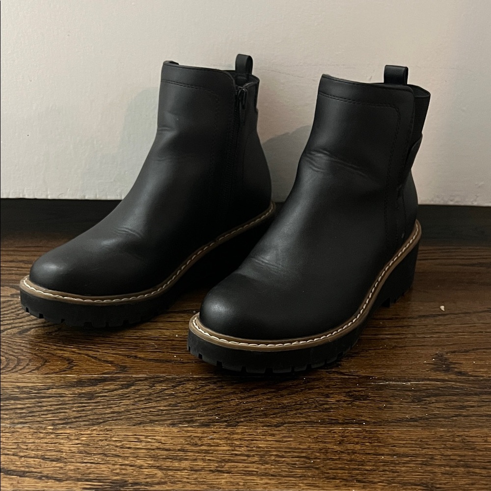 Sonoma Girls Black Lug Sole Ankle Boots